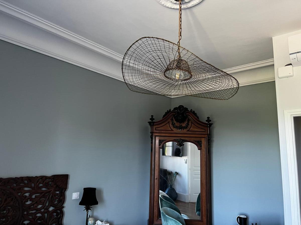 Demeure De La Garenne Bed & Breakfast Montmirail  Bagian luar foto